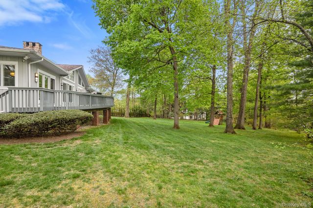 4 Mohican Trail, Scarsdale, NY 10583