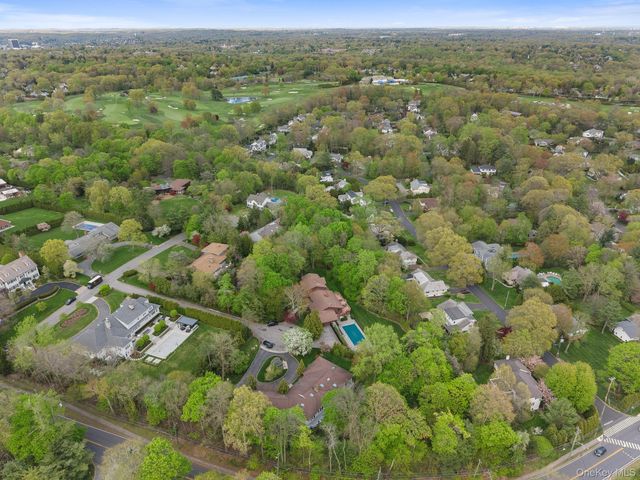 4 Mohican Trail, Scarsdale, NY 10583