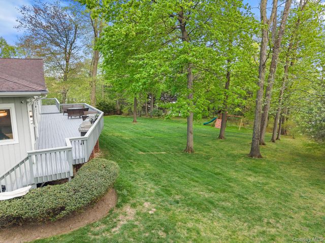 4 Mohican Trail, Scarsdale, NY 10583