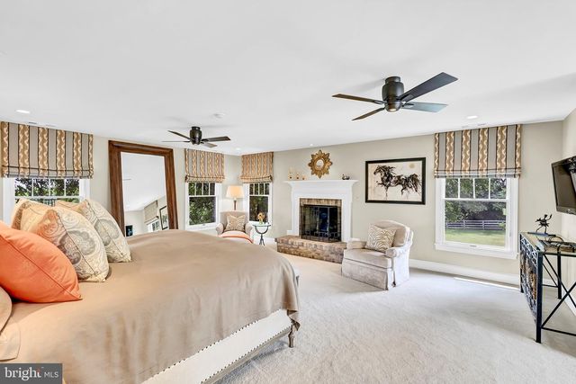 26100 MULLINIX MILL, Mount Airy, MD 21771