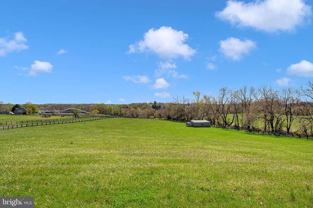 26100 MULLINIX MILL, Mount Airy, MD 21771