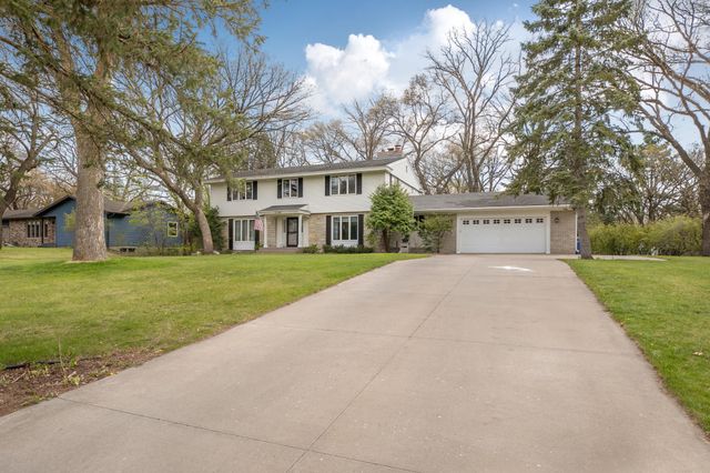 1736 Woodland Road, Saint Cloud, MN 56304
