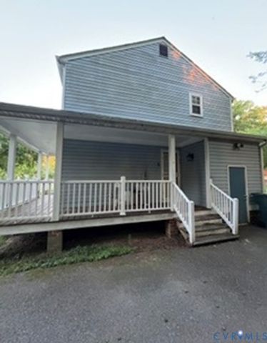 401 Seven Pines Ct, Sandston, VA 23150