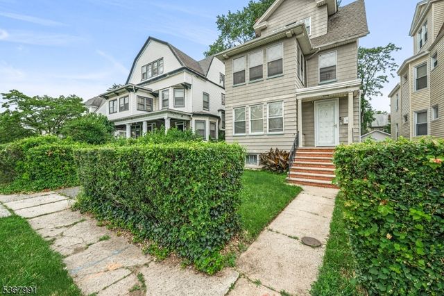 281 S Burnett St, East Orange City, NJ 07018