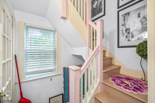 281 S Burnett St, East Orange City, NJ 07018