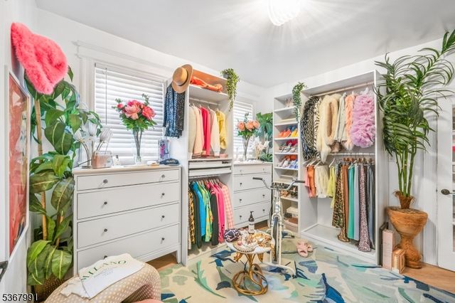 281 S Burnett St, East Orange City, NJ 07018