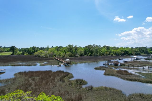 5355 Creek View Lane, Hollywood, SC 29449