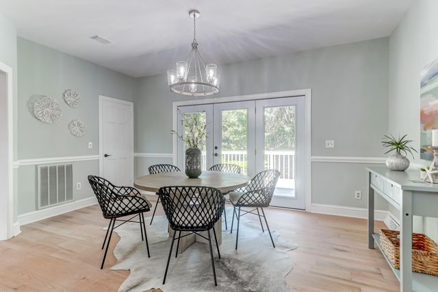 5355 Creek View Lane, Hollywood, SC 29449