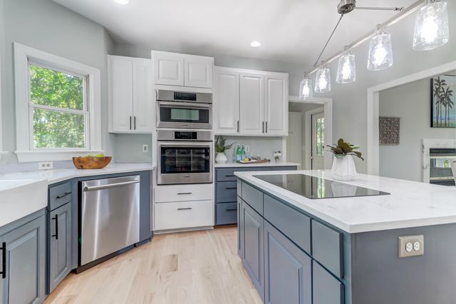 5355 Creek View Lane, Hollywood, SC 29449