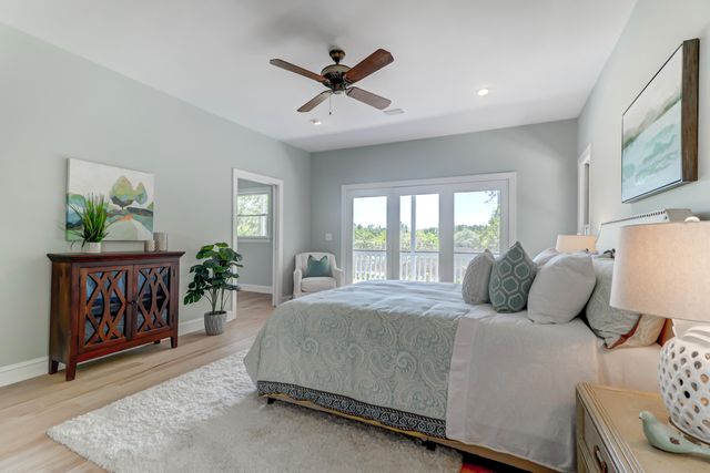 5355 Creek View Lane, Hollywood, SC 29449