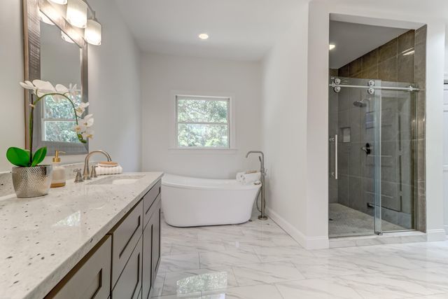 5355 Creek View Lane, Hollywood, SC 29449