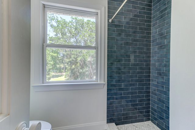 5355 Creek View Lane, Hollywood, SC 29449