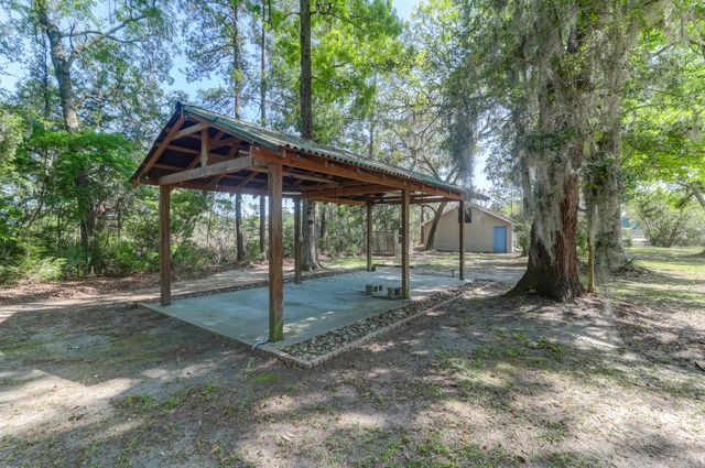 5355 Creek View Lane, Hollywood, SC 29449