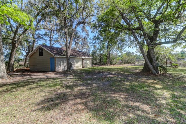 5355 Creek View Lane, Hollywood, SC 29449