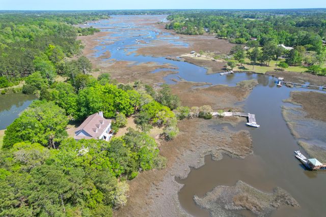 5355 Creek View Lane, Hollywood, SC 29449