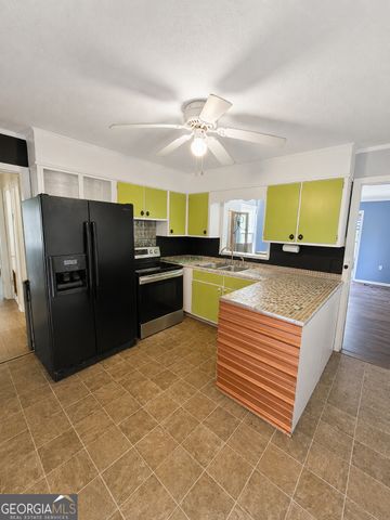 178 Langston Avenue, Forsyth, GA 31029