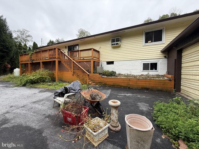 1667 BEACON HILL RD, Downingtown, PA 19335
