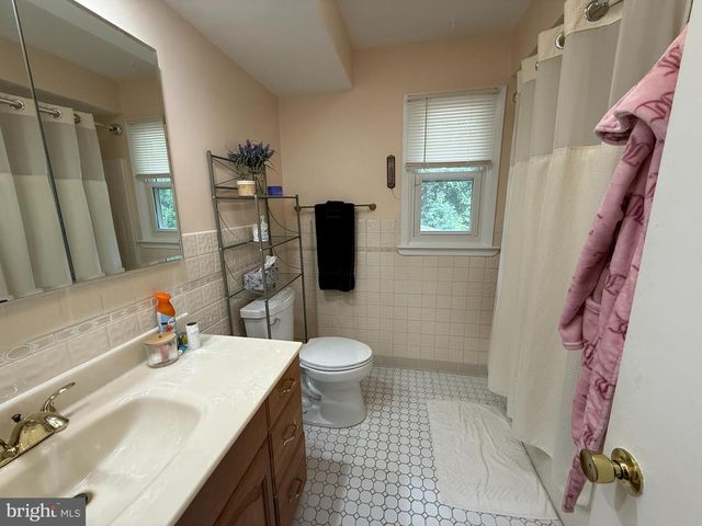 1667 BEACON HILL RD, Downingtown, PA 19335
