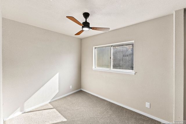 9010 Bowline St, San Antonio, TX 78242