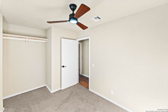 9010 Bowline St, San Antonio, TX 78242