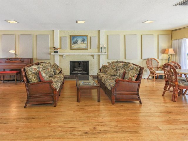 250 SANTA MARIA STREET 317, Venice, FL 34285