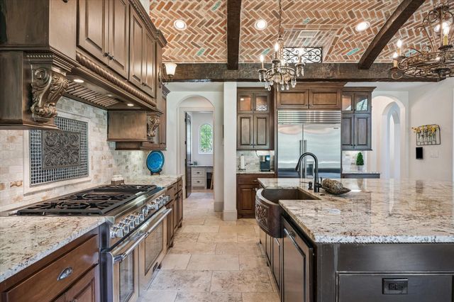 7373 Teaswood Drive, Conroe, TX 77304