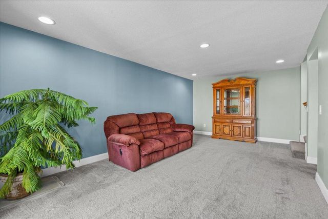 22723 Xenon Street NW, Nowthen, MN 55330
