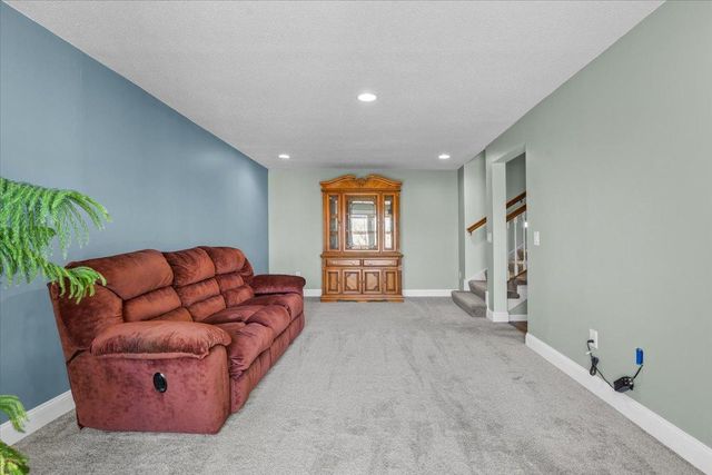 22723 Xenon Street NW, Nowthen, MN 55330