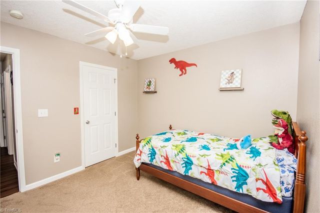 112 Chimney Ridge Lane, Statesville, NC 28625