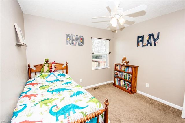 112 Chimney Ridge Lane, Statesville, NC 28625