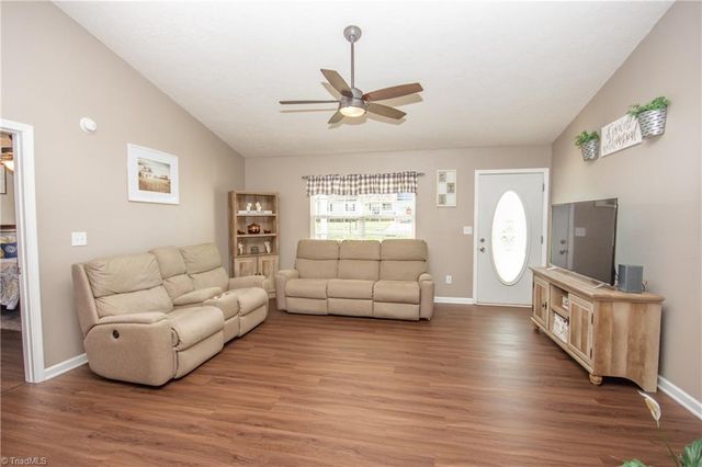 112 Chimney Ridge Lane, Statesville, NC 28625