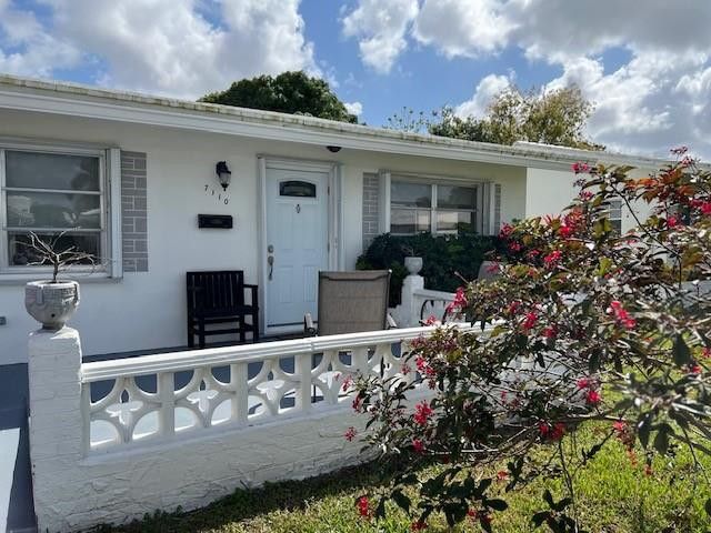 7110 NW 72nd Street, Tamarac, FL 33321