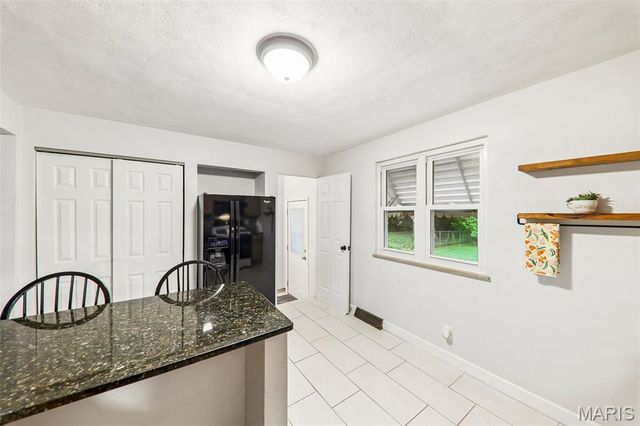 39 Mark Drive, Fairview Heights, IL 62208