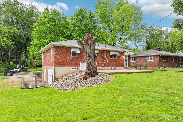 39 Mark Drive, Fairview Heights, IL 62208