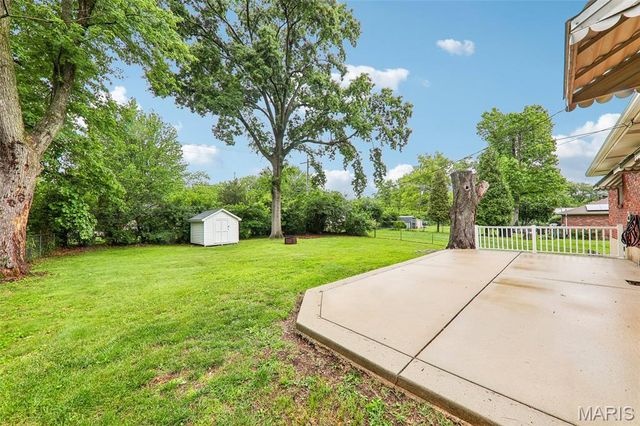 39 Mark Drive, Fairview Heights, IL 62208