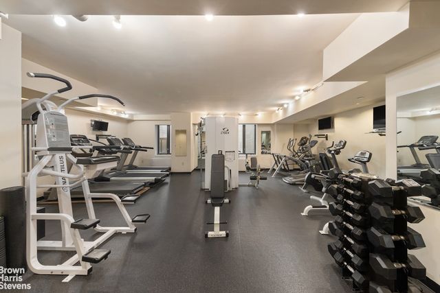 380 Lenox Ave Apt 9G, New York City, NY 10027