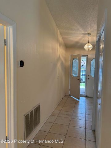 10381 Sandtrap Drive, Spring Hill, FL 34608