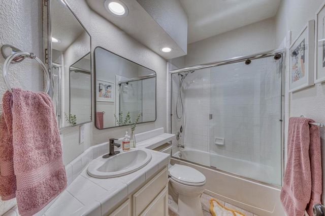 18209 Stonegate Court, Salinas, CA 93908