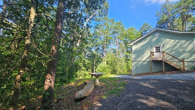 80 Jebs Ct, Ellijay, GA 30540