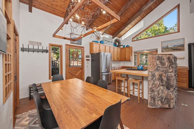 1260 Canyon View Ct, Arnold, CA 95223