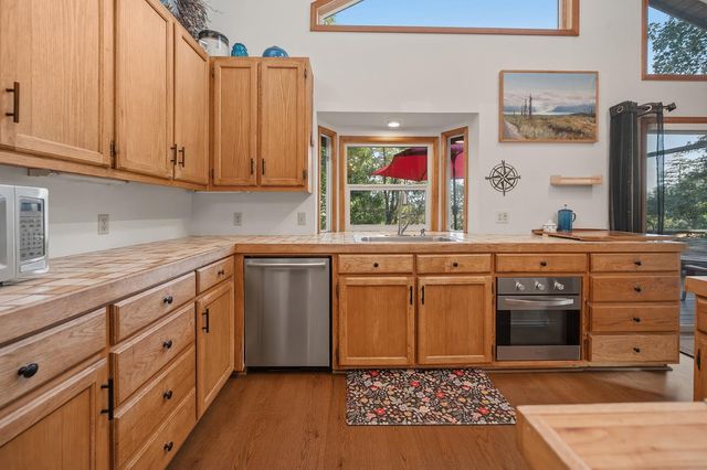 1260 Canyon View Ct, Arnold, CA 95223