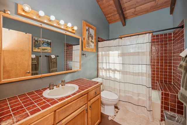 1260 Canyon View Ct, Arnold, CA 95223
