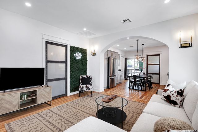 324 Hammond, San Antonio, TX 78210