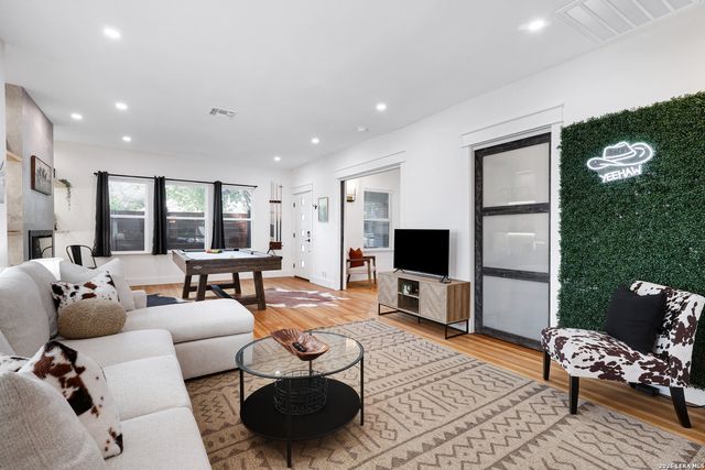 324 Hammond, San Antonio, TX 78210