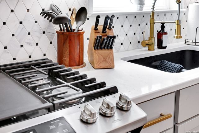 324 Hammond, San Antonio, TX 78210