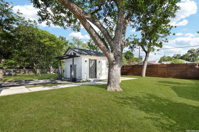 324 Hammond, San Antonio, TX 78210