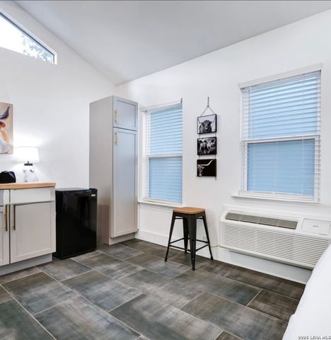 324 Hammond, San Antonio, TX 78210