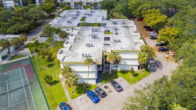 4235 N University Dr 115, Sunrise, FL 33351
