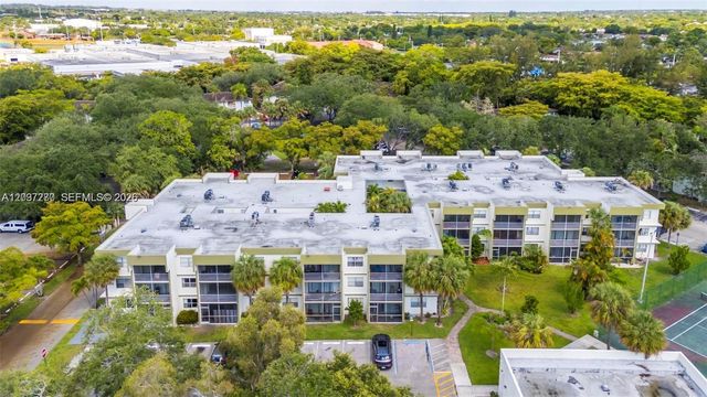 4235 N University Dr 115, Sunrise, FL 33351