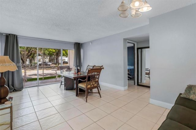 4235 N University Dr 115, Sunrise, FL 33351